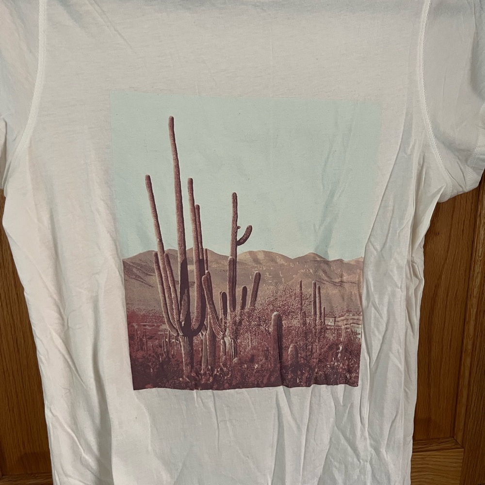 Universal Thread White Tee - Picture 3 of 3